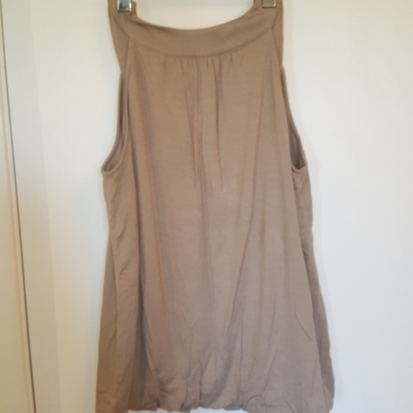 Tan colored comfortable casual summer top - Picture 2 of 4